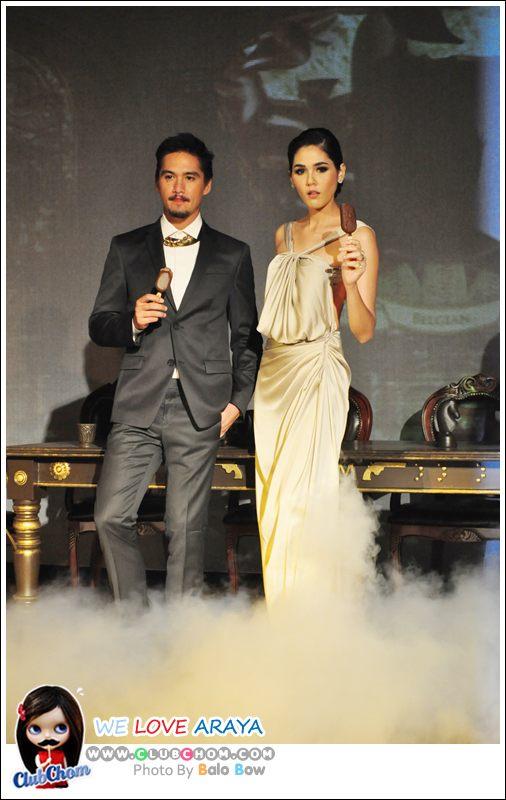 ชมพู่ อารยา ในงานเปิดตัวพรีเซ็นเตอร์คนแรกของไอศกรีมแม็กนั่ม