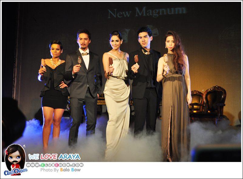 ชมพู่ อารยา ในงานเปิดตัวพรีเซ็นเตอร์คนแรกของไอศกรีมแม็กนั่ม