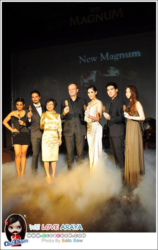 ชมพู่ อารยา ในงานเปิดตัวพรีเซ็นเตอร์คนแรกของไอศกรีมแม็กนั่ม