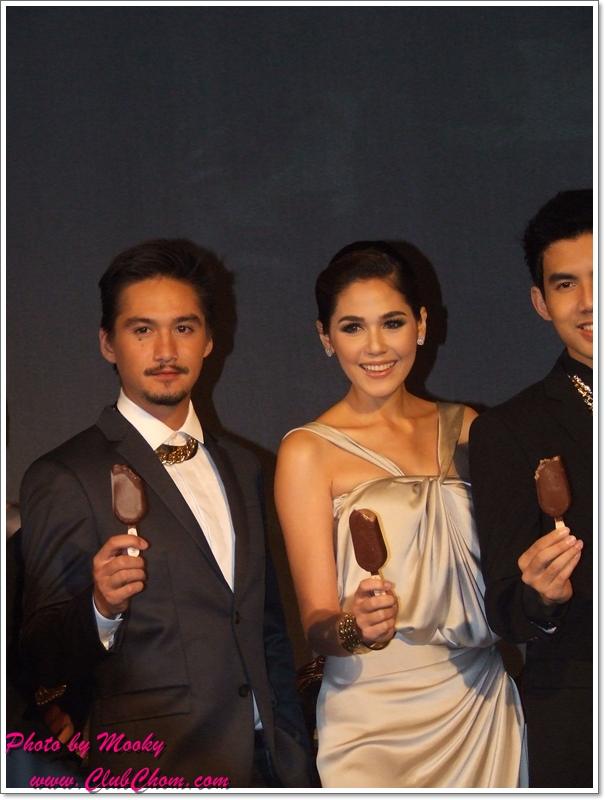 ชมพู่ อารยา ในงานเปิดตัวพรีเซ็นเตอร์คนแรกของไอศกรีมแม็กนั่ม