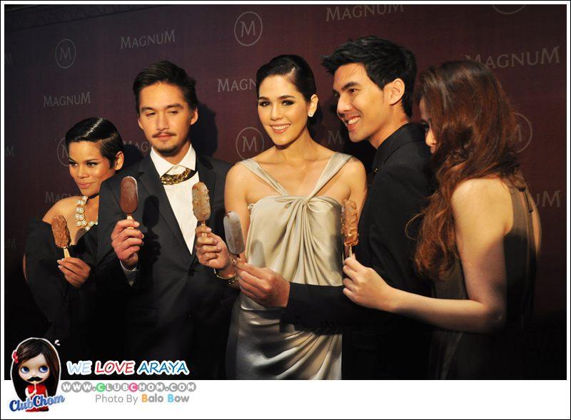 ชมพู่ อารยา ในงานเปิดตัวพรีเซ็นเตอร์คนแรกของไอศกรีมแม็กนั่ม