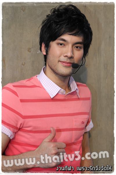 คุณหมอสุดหล่อจากหนุ่มบ้านไร่กับหวานใจไฮโซ