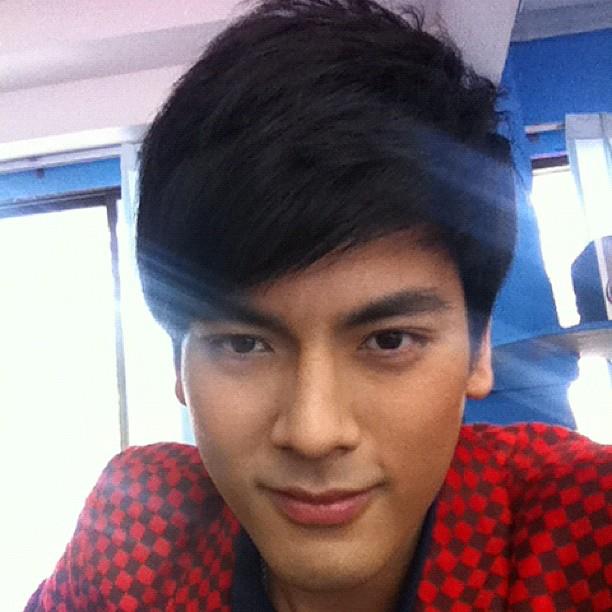 คุณหมอสุดหล่อจากหนุ่มบ้านไร่กับหวานใจไฮโซ