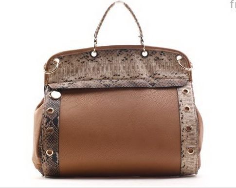 แฟชั่น ต้อนรับ ลายหนังงู สุดเริ่ด เลื้อยครองรันเวย์ 2013