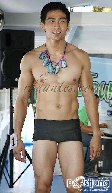 ตี๋น่า...ซิกแพค