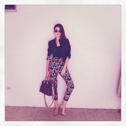 แฟชั่น กางเกงฟิตเปรี๊ยะ สำหรับสาวหุ่นเป๊ะ ของเหล่าดารา