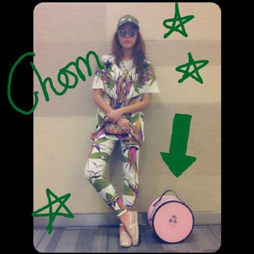 แฟชั่น กางเกงฟิตเปรี๊ยะ สำหรับสาวหุ่นเป๊ะ ของเหล่าดารา