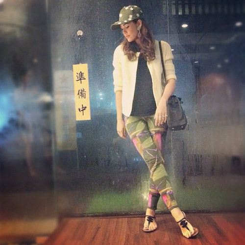 แฟชั่น กางเกงฟิตเปรี๊ยะ สำหรับสาวหุ่นเป๊ะ ของเหล่าดารา