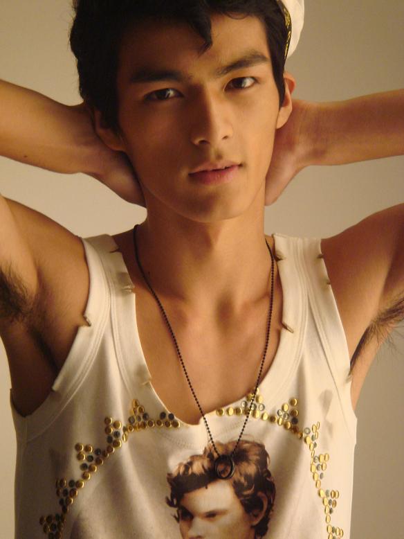 คนรักหนุ่มหล่อแดนมังกร  Rojam Wang