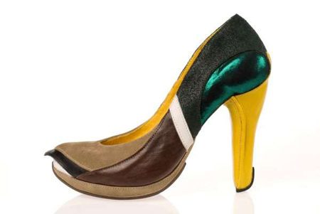 แฟชั่น รองเท้าส้นสูง ไอเดียแปลกที่สาว ๆ อาจชอบ