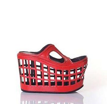 แฟชั่น รองเท้าส้นสูง ไอเดียแปลกที่สาว ๆ อาจชอบ