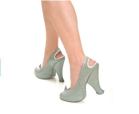 แฟชั่น รองเท้าส้นสูง ไอเดียแปลกที่สาว ๆ อาจชอบ