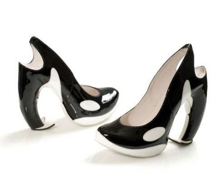 แฟชั่น รองเท้าส้นสูง ไอเดียแปลกที่สาว ๆ อาจชอบ