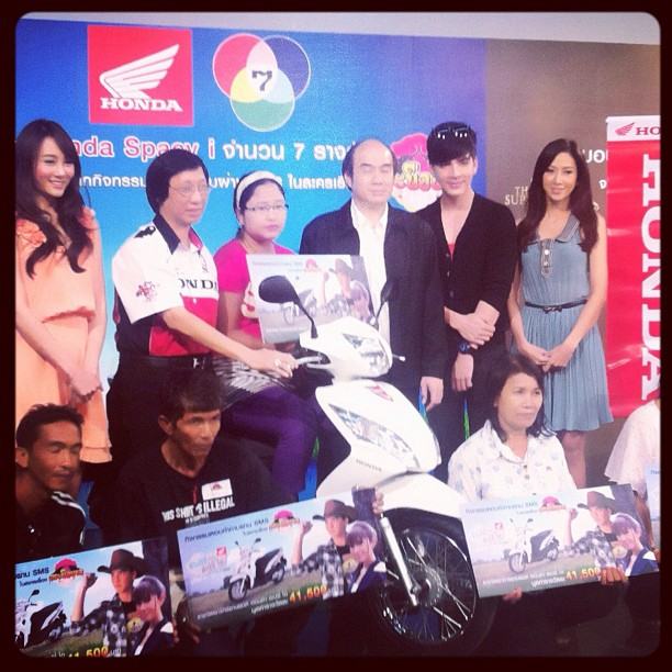 ยุ้ย จีรนันท์ Instagram update!!!