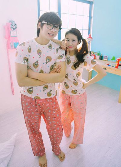 แฟชั่น ชุดนอนคู่รัก ช่วยเพิ่มความหวาน สำหรับคนอินเลิฟ