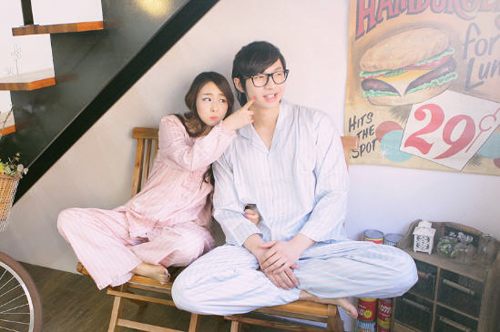 แฟชั่น ชุดนอนคู่รัก ช่วยเพิ่มความหวาน สำหรับคนอินเลิฟ