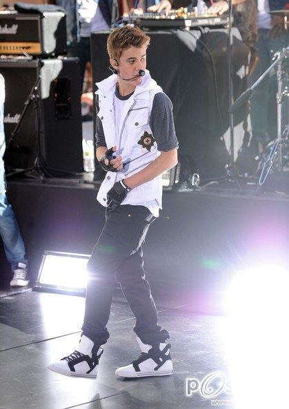 Justin Bieber Performs On NBC's "Today"