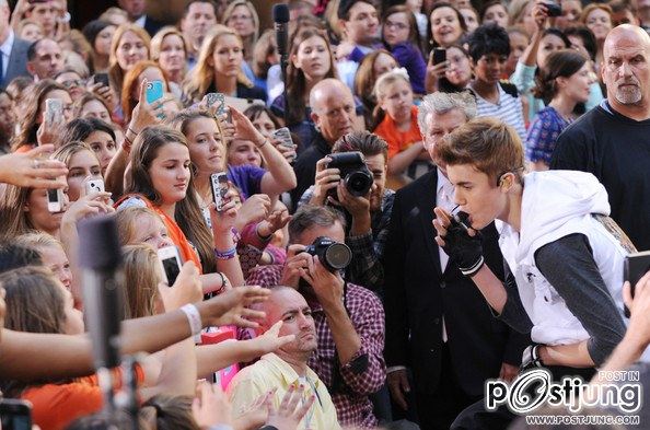 Justin Bieber Performs On NBC's "Today"