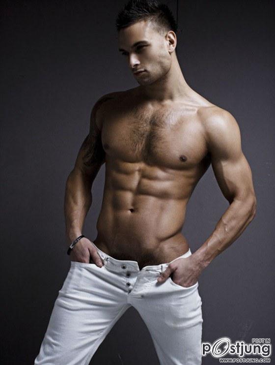 ว้าวแซ่บ