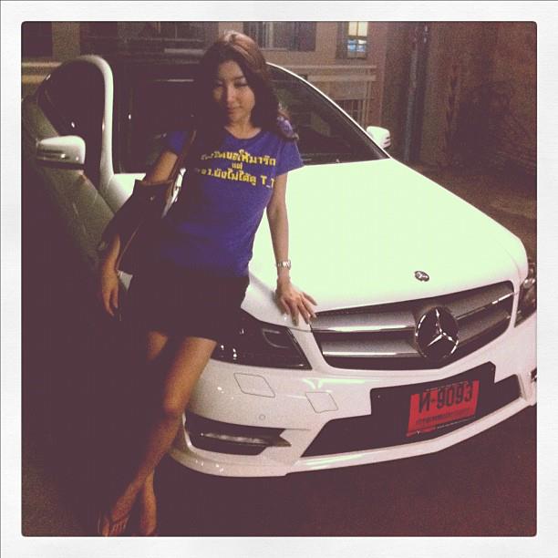 น้องลูกปัด เธอสวยและรวยมาก