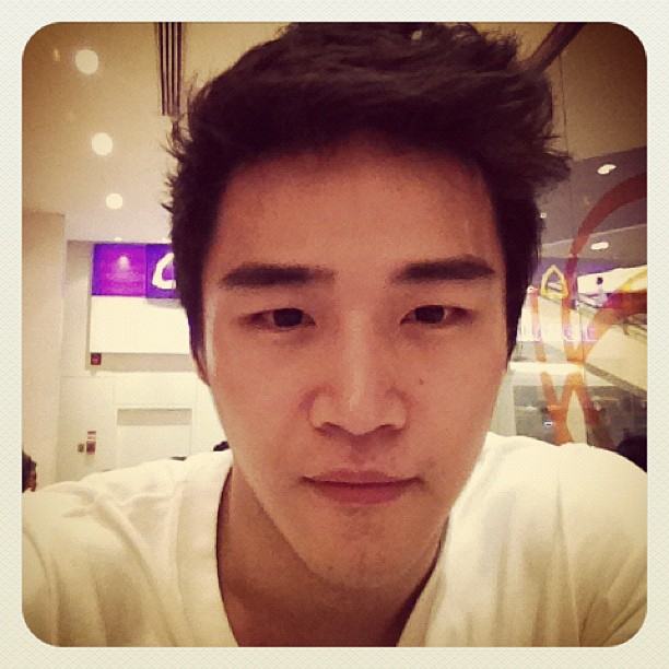 พี ภีรพัฒน์ สุรฤทธิ์เชวง ดาราหน้าใหม่ของโพลีพลัส