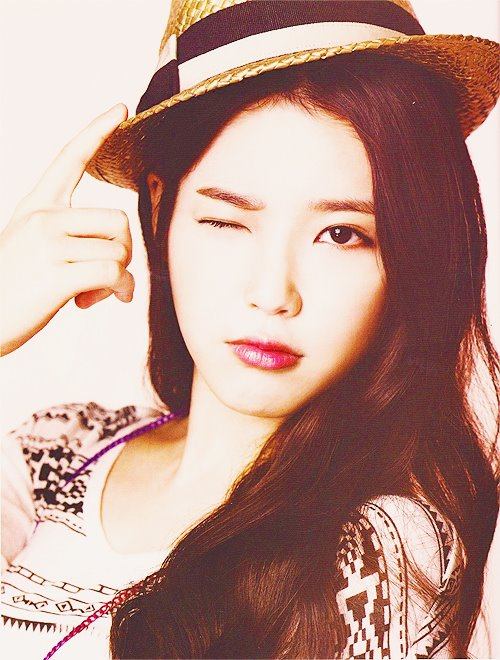 IU ผู้หญิงอะไรน่ารักที่สุด>.<
