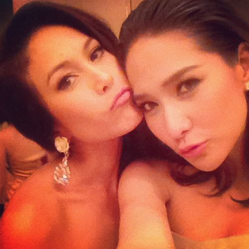 หรูหรามีระดับสไตล์ดารา กับ ต่างหูกุหลาบพวงระย้า