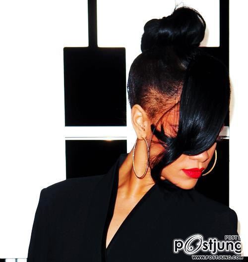 R . rihanna