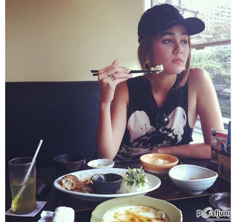 นุช นีรนาท vs ชมพู่ อารยา