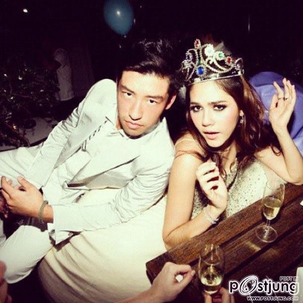 นุช นีรนาท vs ชมพู่ อารยา