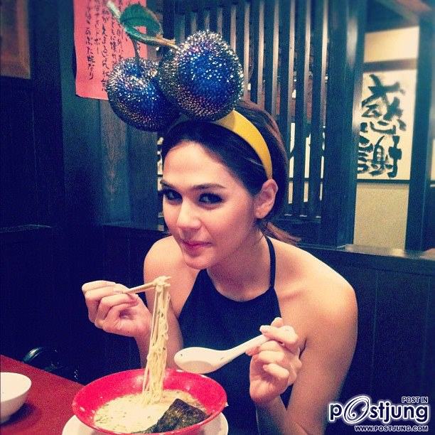 นุช นีรนาท vs ชมพู่ อารยา