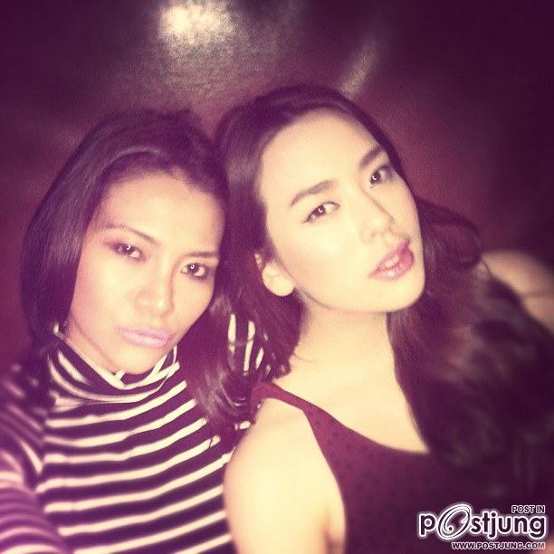 นุช นีรนาท vs ชมพู่ อารยา