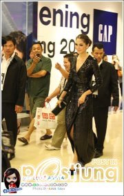 ผู้หญิงคนนี้มองมุมไหนก็สวย