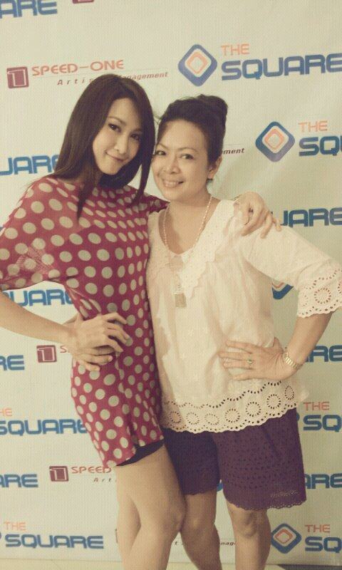 ยุ้ย จีรนันท์พาแฟนคลับไปกินข้าว จัดmeetingแบบน่ารักมากก