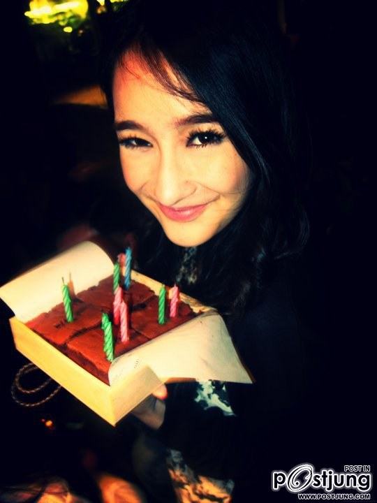 พลอย เสียงเล็กๆ