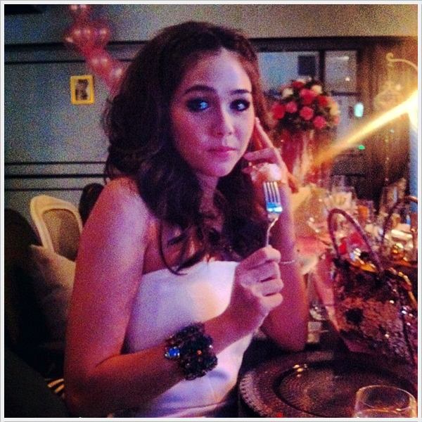 ปาร์ตี้วันเกิดแบบอบอุ่น ของ ชมพู่ อารยา