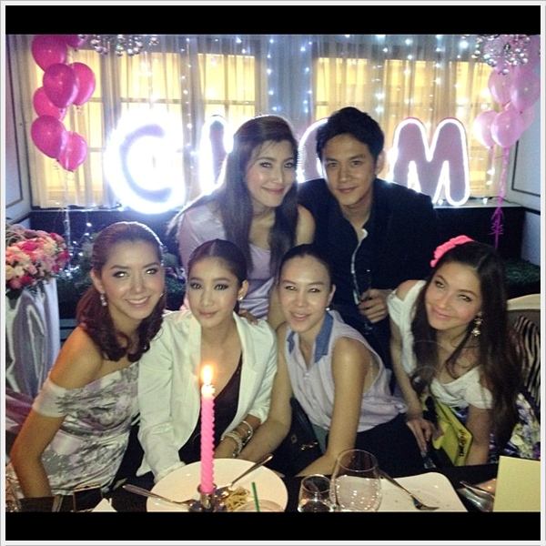 ปาร์ตี้วันเกิดแบบอบอุ่น ของ ชมพู่ อารยา