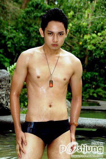 หนุ่มๆชุ่มปอด