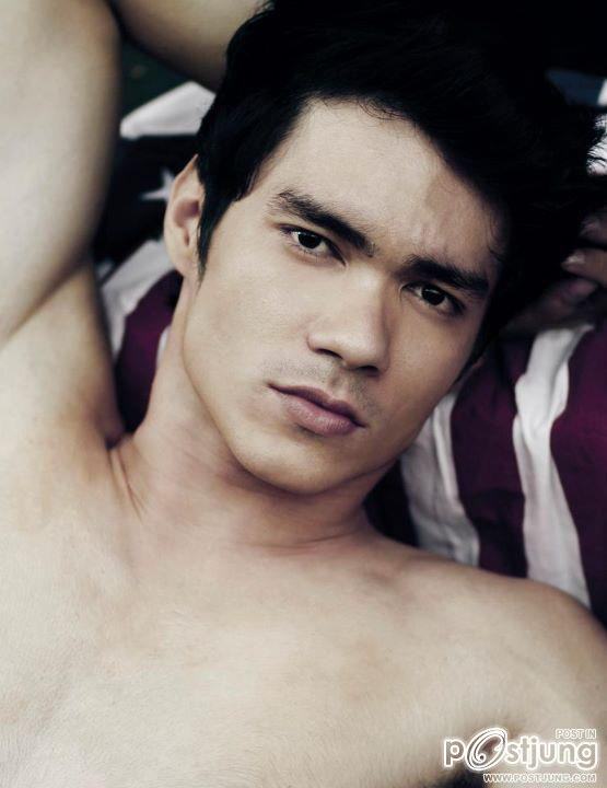 หนุ่มๆชุ่มปอด