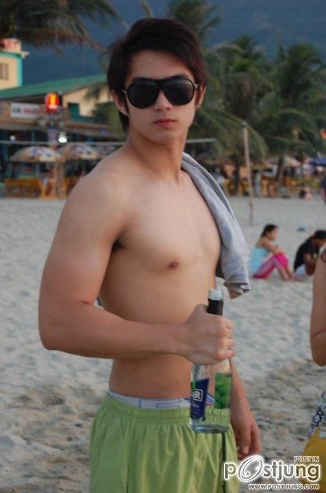 หนุ่มๆชุ่มปอด