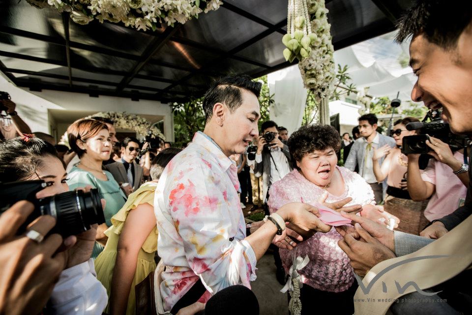 ชมภาพ ความประทับใจอีกครั้งกับ งานแต่ง คุณจ๋า ยศสิณี & คุณเปิ้ล ฉบับเต็ม