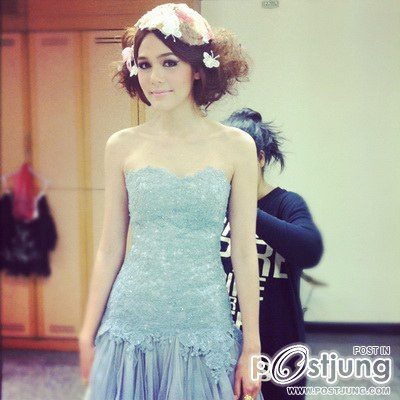 รวมทุกชุดที่ชมพู่ใส่ออกงาน