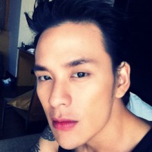 ภาพ  แทค ภรัณยู  สุดจะบรรยาย คุยโอ่  เท่าขวดโค้ก 