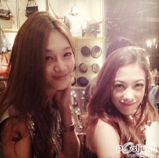 ิอยากสอบถามว่าเค้าคือใครคนที่อยู่ข้างๆแป้ง