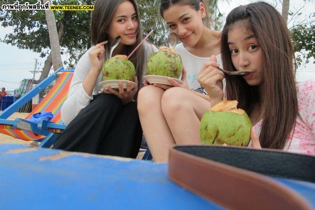 ดาราไม่แต่งหน้าใสๆ :)