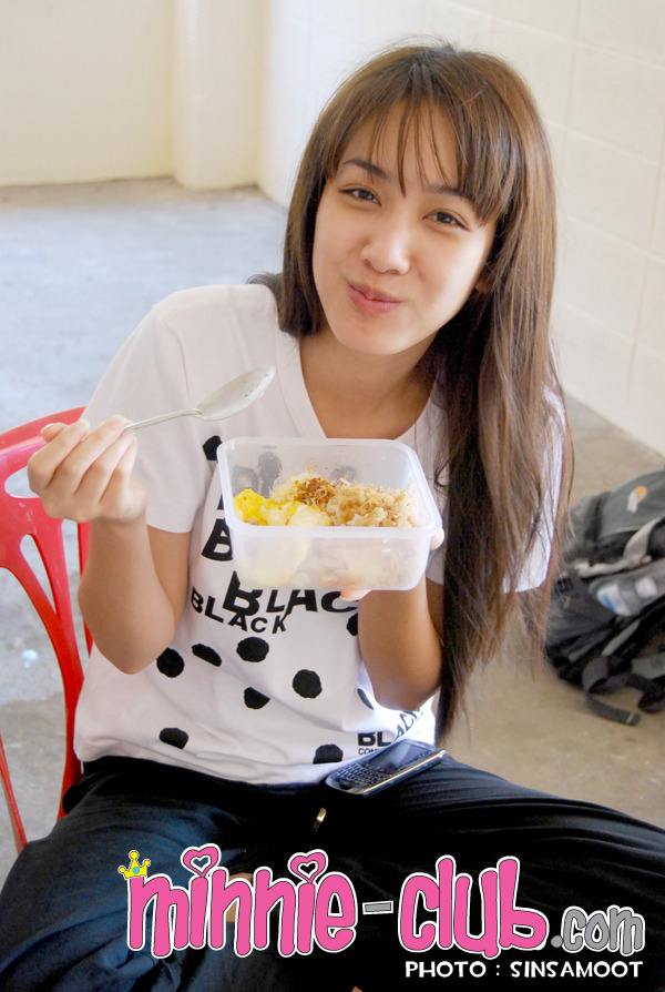 ดาราไม่แต่งหน้าใสๆ :)