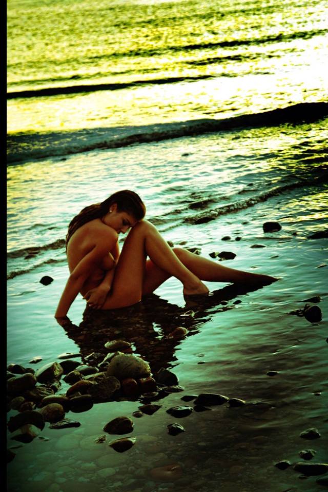 แองเจลล่า มาตินี่ Miaa Albania2010 กับภาพ ชวนตะลึง!! ล่าสุด