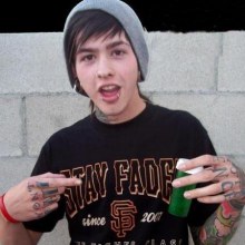 T.Mills วงร็อค หนุ่มรอยสักที่สาวๆ คลั้งไคล้