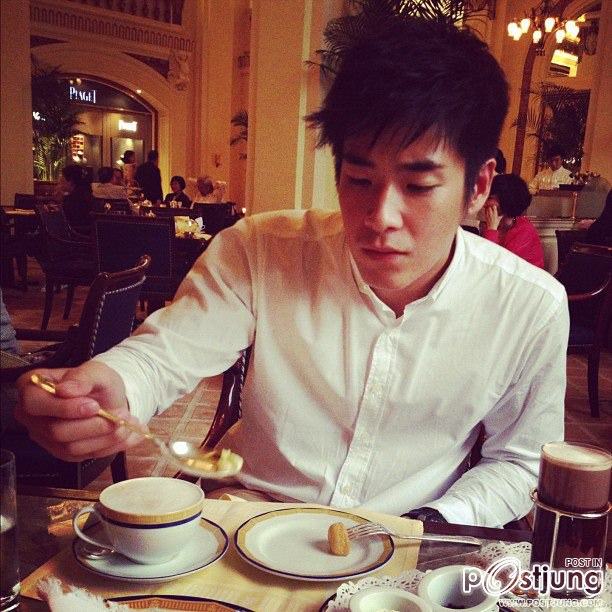 Lek Teeradetch สุดหล่อมาแรงของวิก 3 จ้า