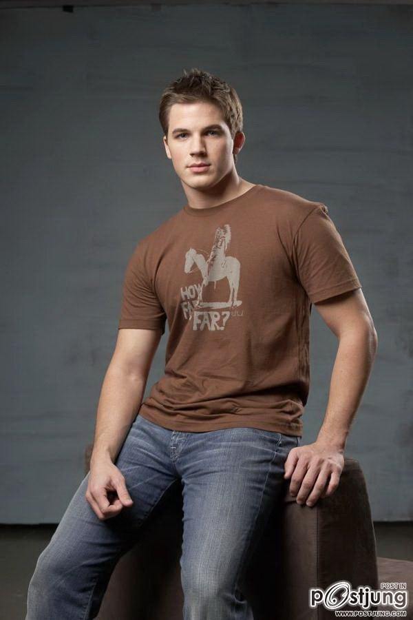 พระเอกน่ากลืนกิน